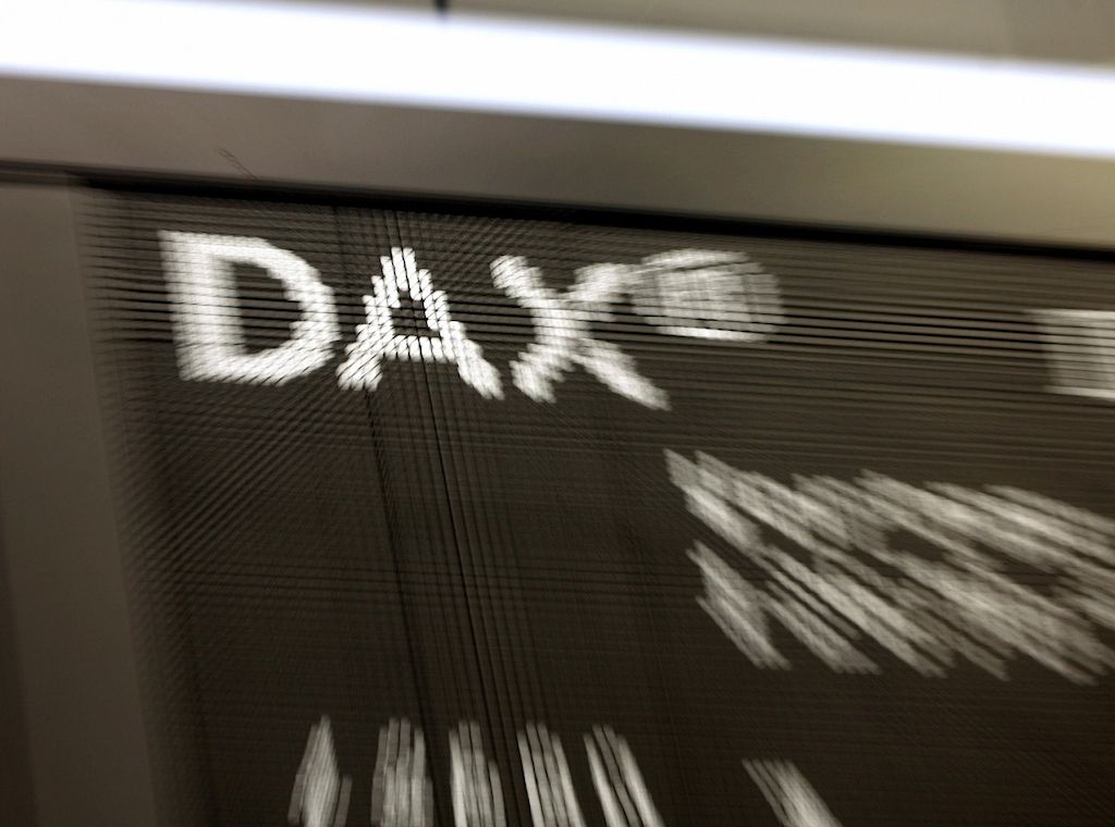 Dax lässt nach - Bericht über Kennedy-Pläne belastet Bayer-Aktie