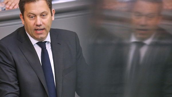 Klingbeil konfrontiert Bundestag mit gesetzgeberischem Kraftakt