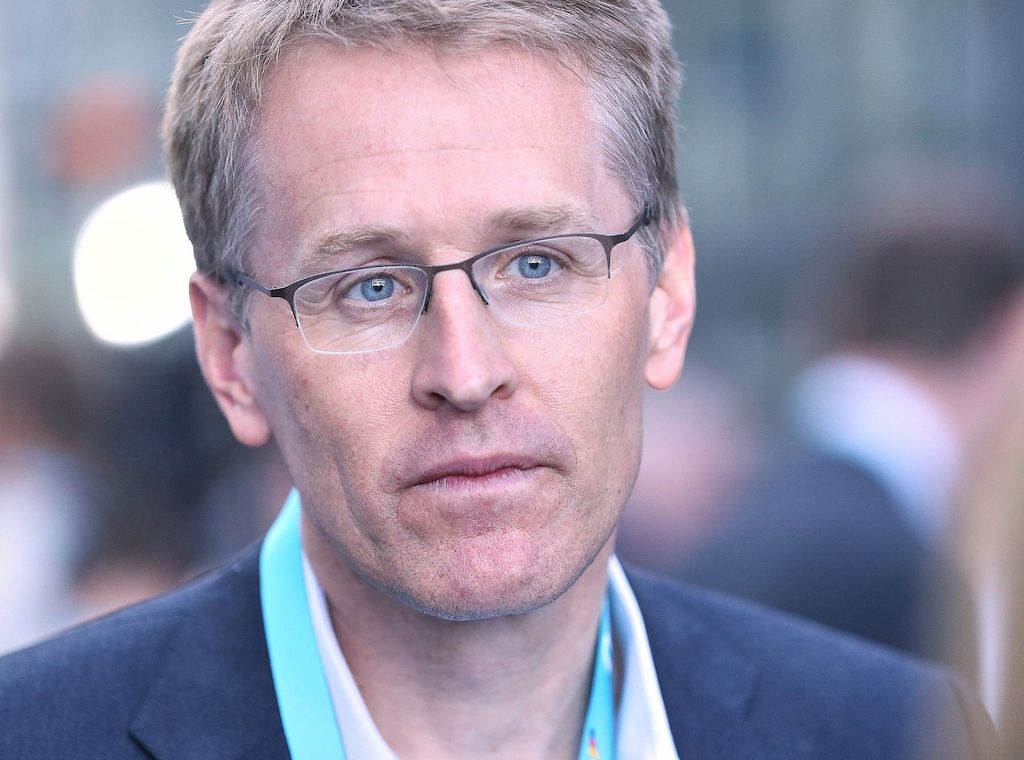Günther fordert Merz zu AfD-Verbotsverfahren auf