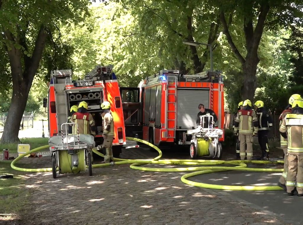 Mann bei Hausbrand in Berlin-Staaken gestorben