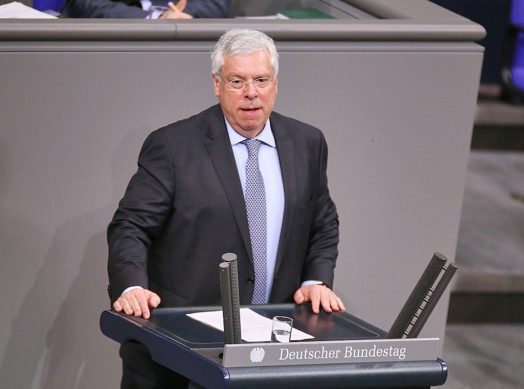 Union drängt auf schärfere Sanktionen gegen russischen Ölverkäufe