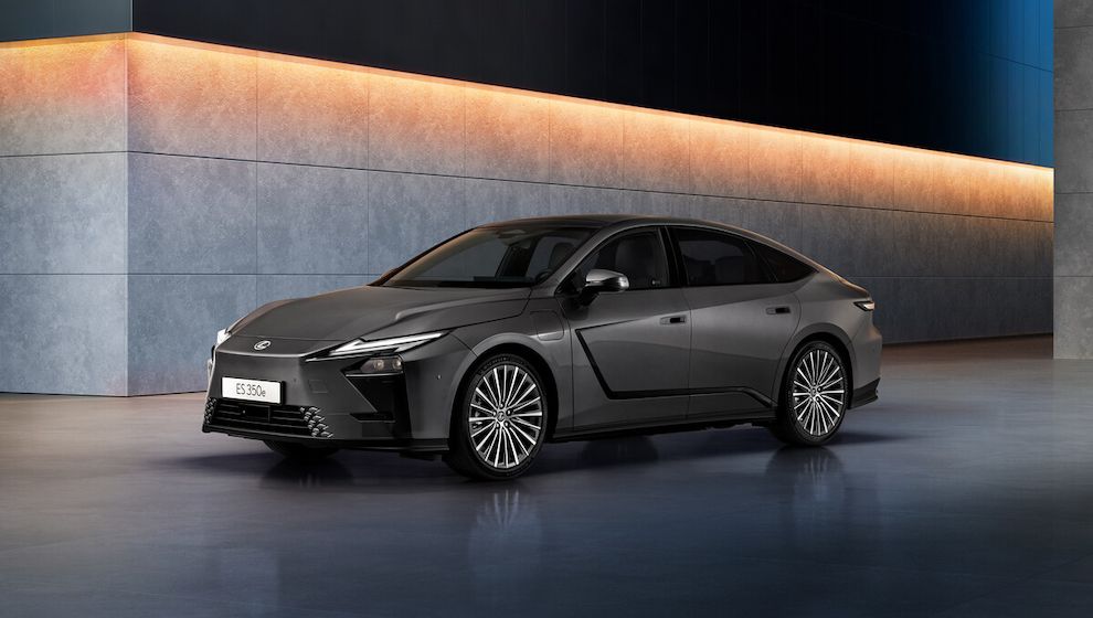 Europapremiere für den neuen Lexus ES
