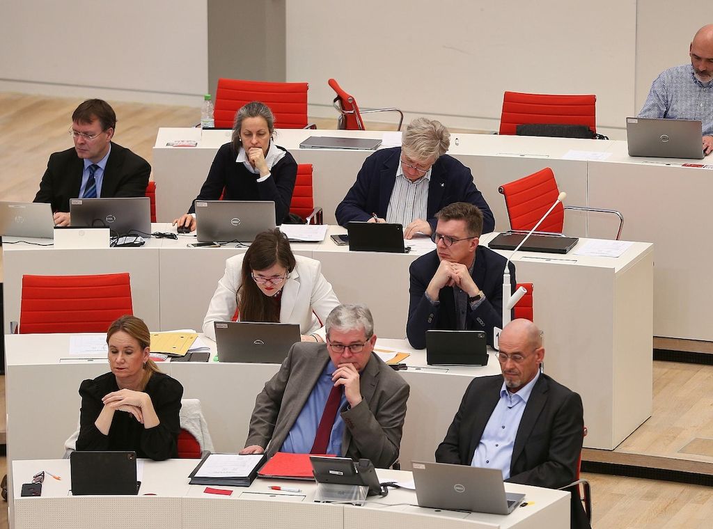 BSW fordert Ende der Sanktionen und kritisiert Bürokratieabbau