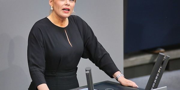 Bundestagspräsidentin zurückhaltend bei AfD-Verbot