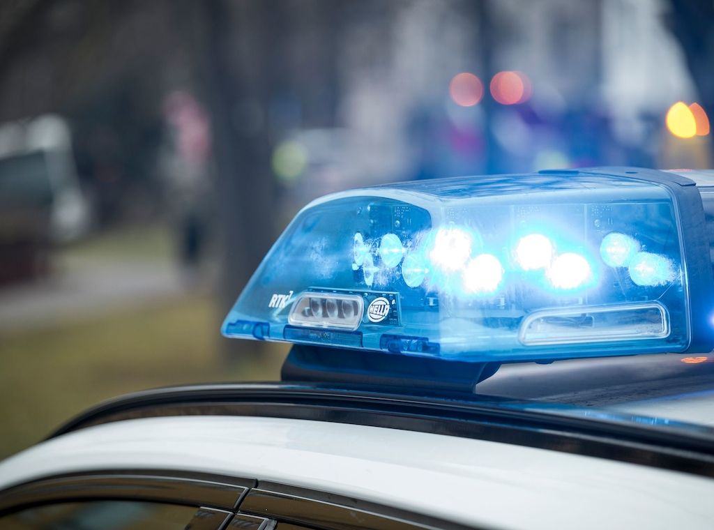 Räuber in «Polizei»-Shirts überfallen Getränkemarkt in Berlin