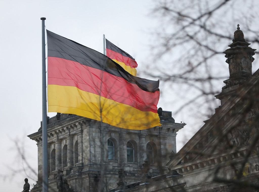 Bestsellerautorin Kinkel sieht Freiheit in Gefahr