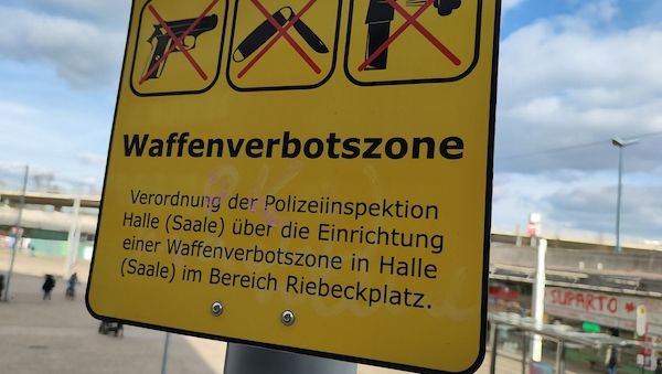 Kriminalbeamte fordern Ausweitung von Waffenverbotszonen