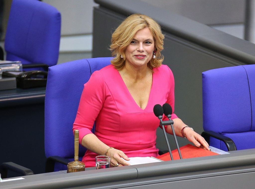 Klöckner sagt allen Fraktionen angemessene Bedingungen zu