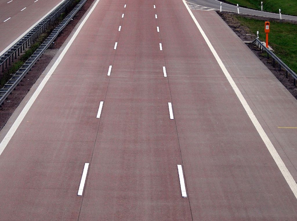 Verfolgungsfahrt auf A661 endet mit Festnahme in Frankfurt