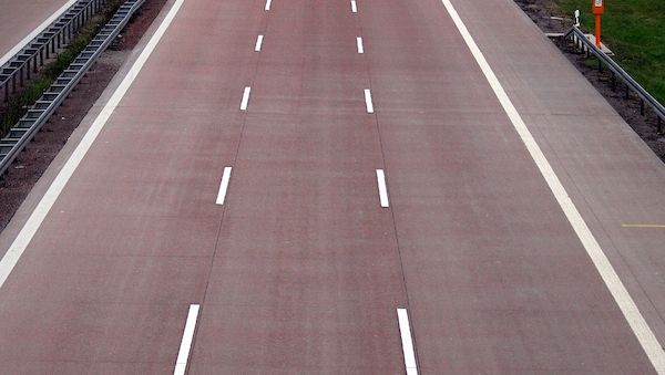 Verfolgungsfahrt auf A661 endet mit Festnahme in Frankfurt
