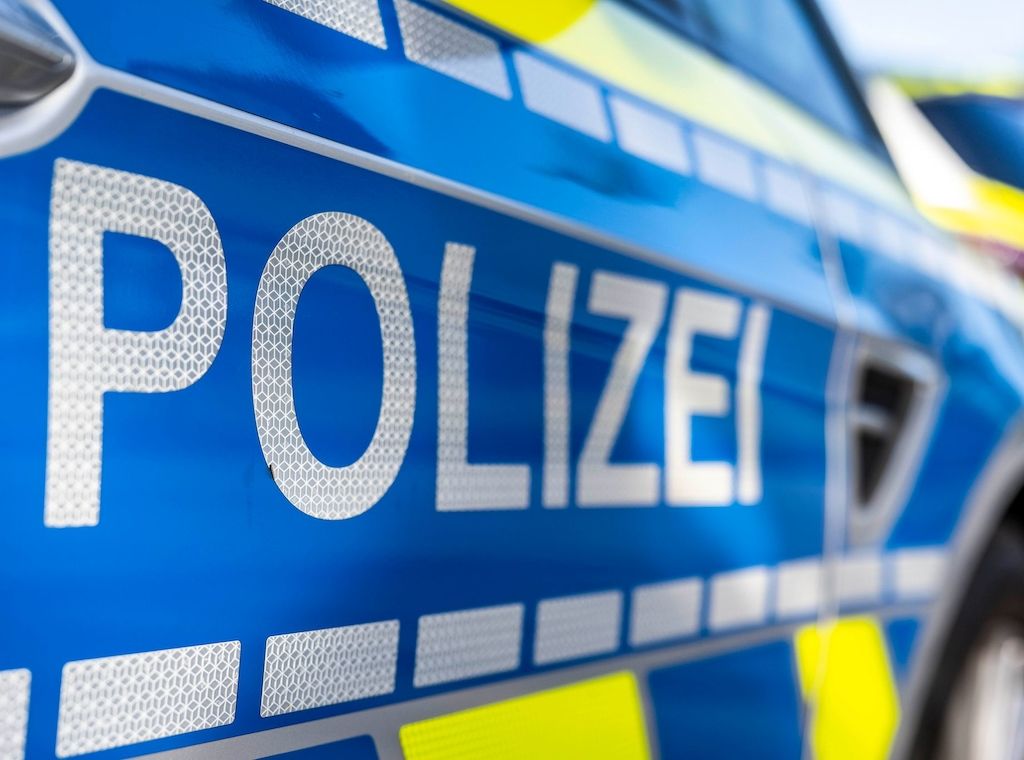 Vermummte greifen mit Fackeln Wohnprojekt in Cottbus an