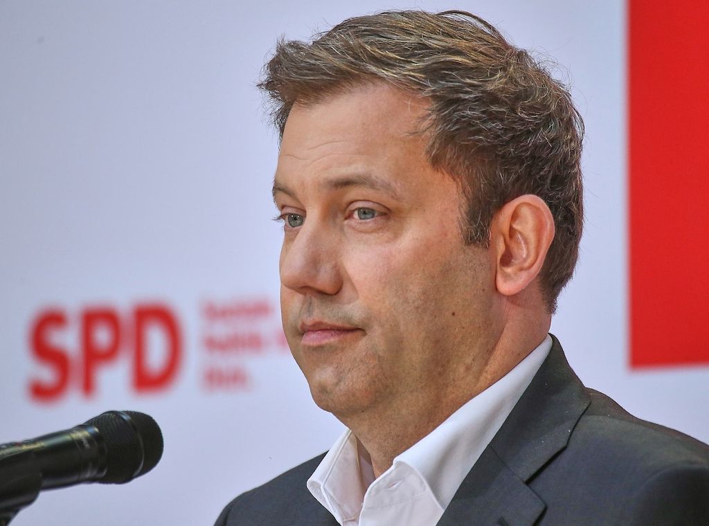 Linke fordert bei Sozialreformen mehr "Fantasie" von Klingbeil