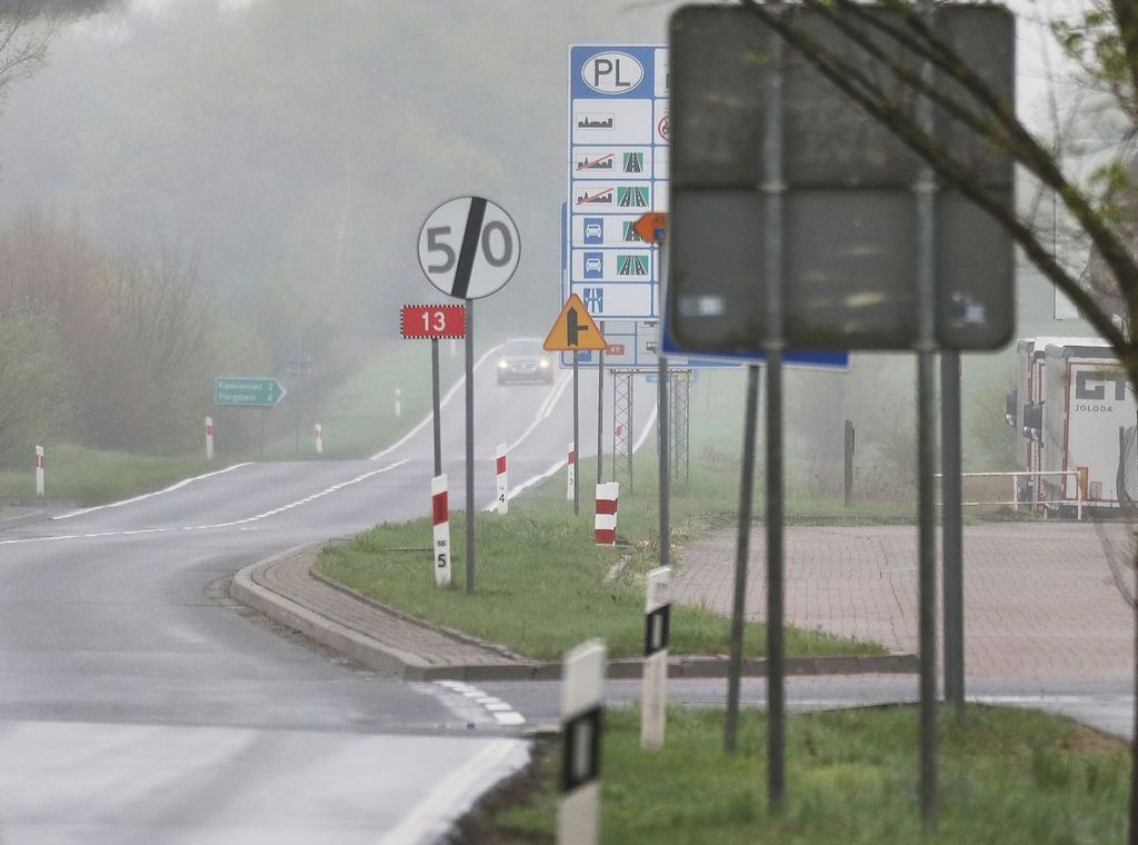 Rhein lobt verschärfte Grenzkontrollen als "starkes Signal"