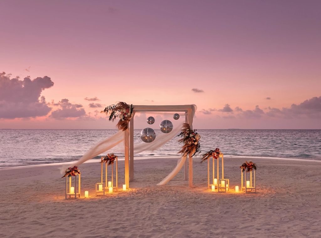 Traumhafte Hochzeitszeremonien mit Robinson Crusoe Feeling im Nova Maldives