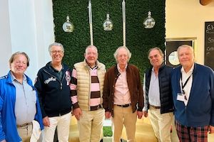 Bundeswirtschaftssenat on tour: Wirtschaftsgipfel mit Oldtimer Rallye durch die Schwäbische Alb  Bild 1