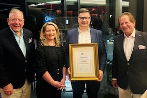 Bundeswirtschaftssenat on tour: Wirtschaftsgipfel mit Oldtimer Rallye durch die Schwäbische Alb  Bild 3