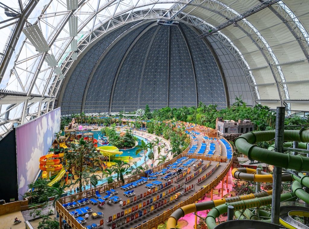 17 Verletzte nach Streit im Tropical Islands in Brandenburg-Dahme-Spreewald