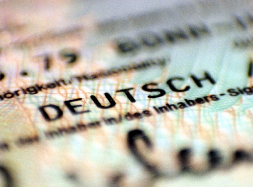Türkische Gemeinde fordert mehr Personal in Einbürgerungsbehörden