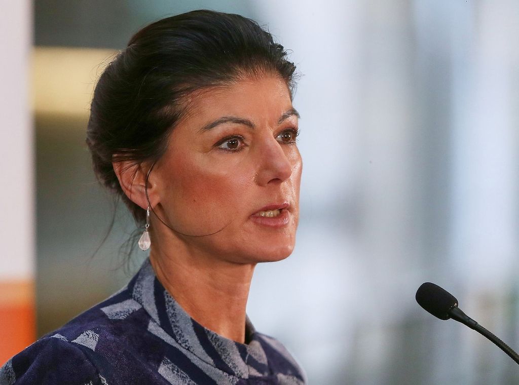 Wagenknecht fordert Ukraine zu Verzicht auf Nato-Beitritt auf
