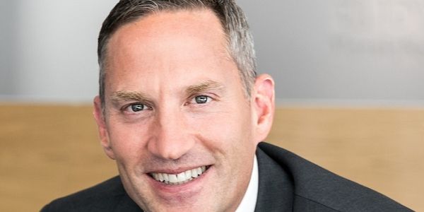 Maximilian Beck: Visionär an der Spitze der IDEAL Versicherungsgruppe