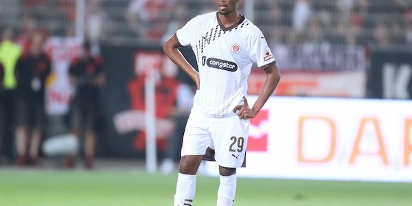 1. Bundesliga: Frankfurt und St. Pauli unentschieden