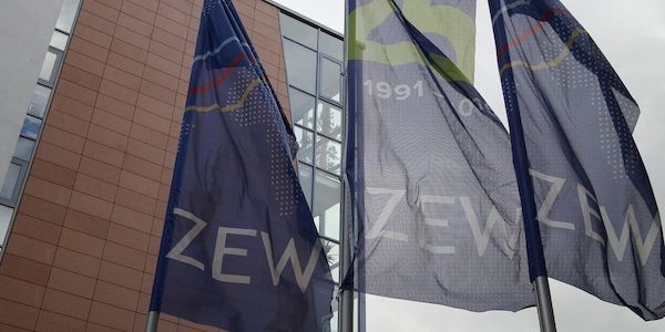 ZEW-Konjunkturerwartungen hellen sich nach Einbruch wieder auf