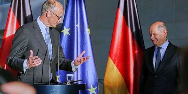 Bericht: Erste Merz-Erklärung von Scholz-Redenschreiber entworfen