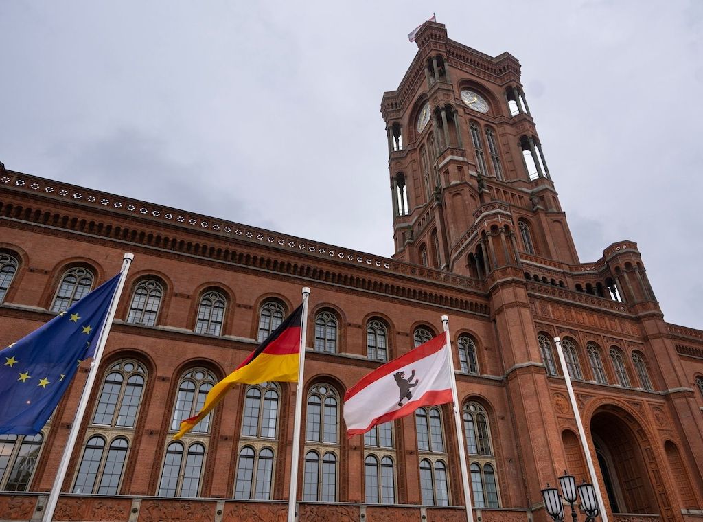 Berlins Regierender Bürgermeister lädt zum Tag der offenen Tür ins Rathaus ein