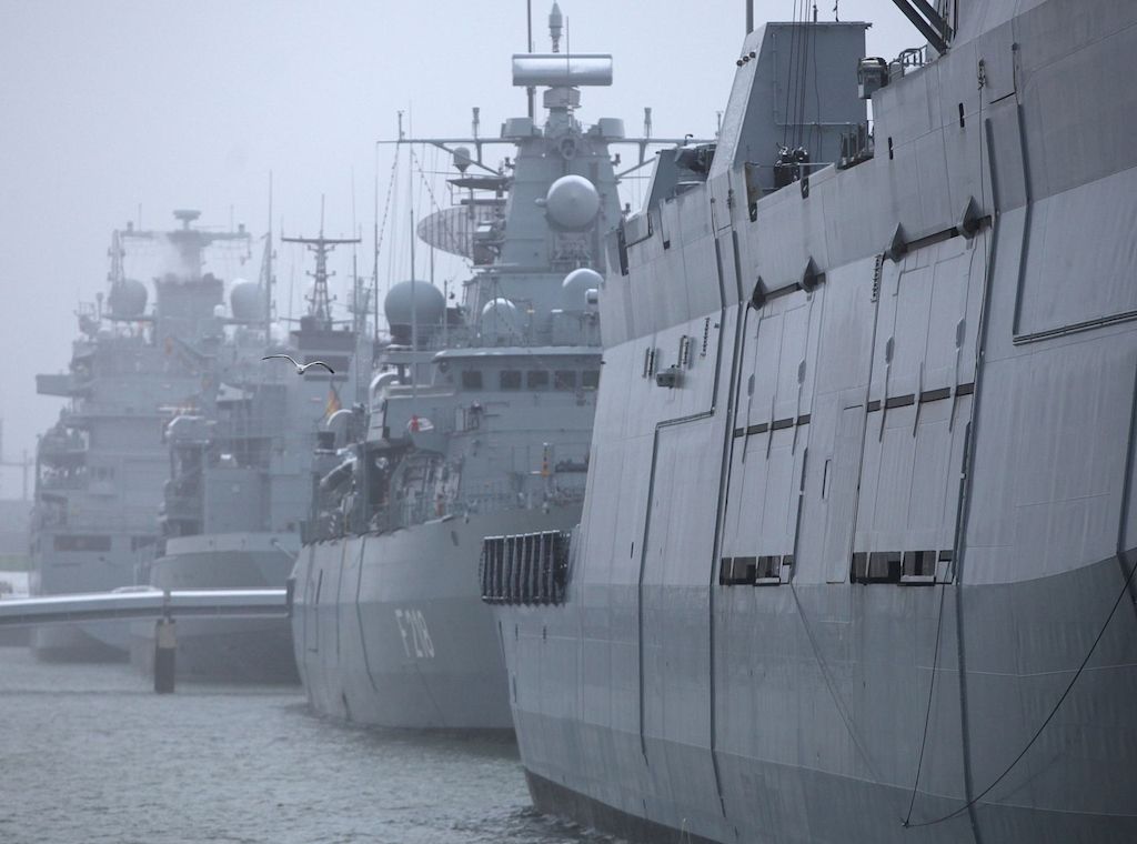 Meyer Werft prüft Bau von Fregatten