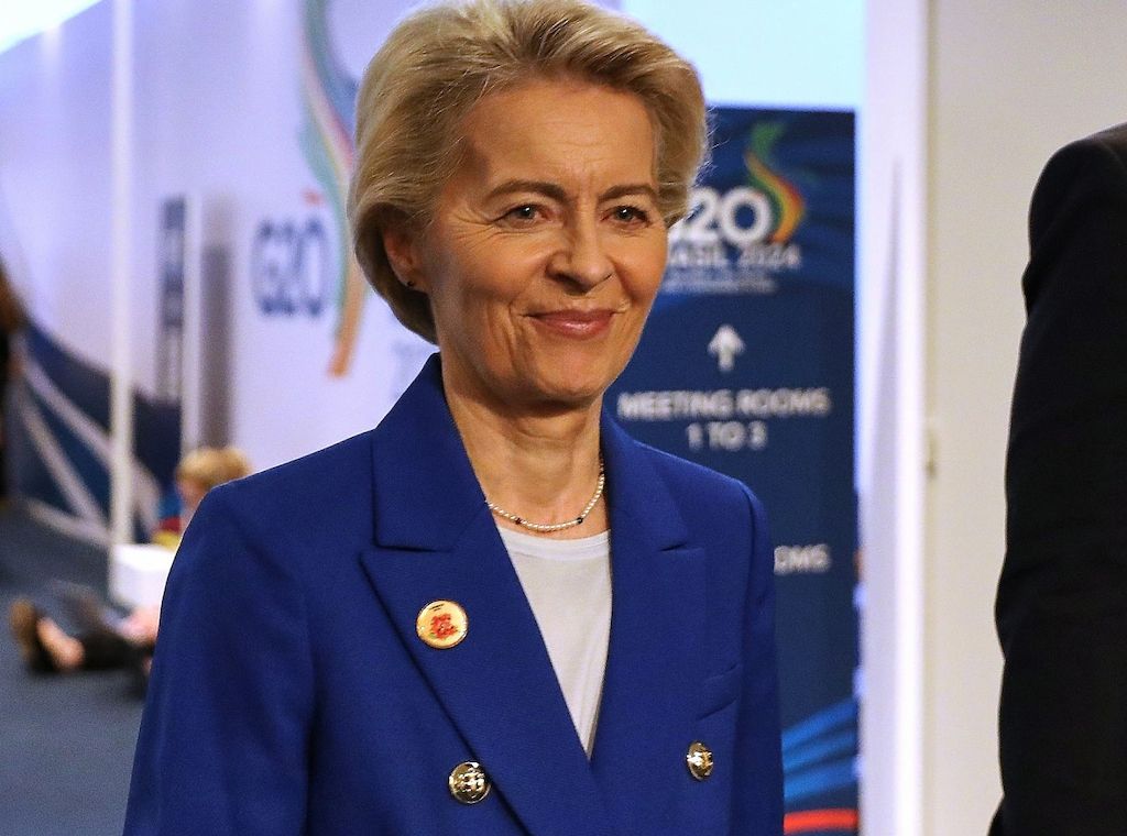 Laschet verteidigt Karlspreis für von der Leyen