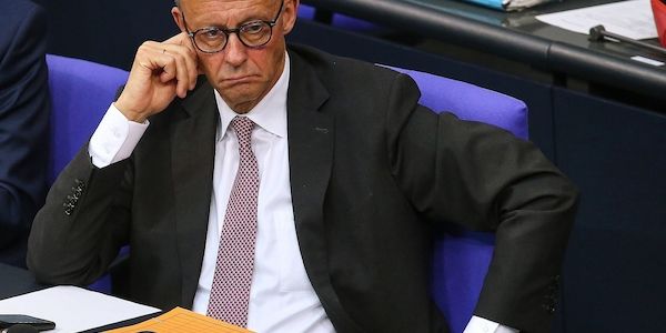 Bericht: Merz führt Standortgespräche mit Dow Chemicals