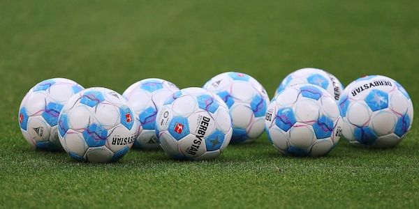Eintracht Braunschweig entlässt Cheftrainer kurz vor Relegation