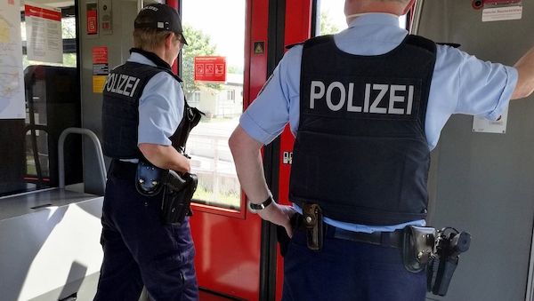 Immer mehr Übergriffe: EVG fordert mehr Bundespolizei in Zügen