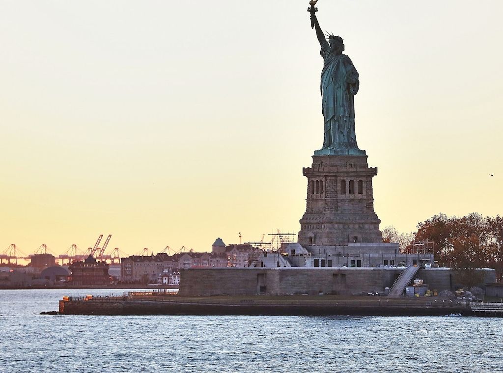 IW: Deutsche Unternehmen investieren kaum noch in den USA