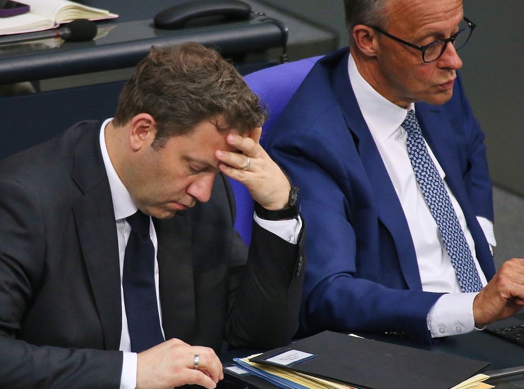 ZDF-Politbarometer: Union und Linke legen zu - SPD büßt ein