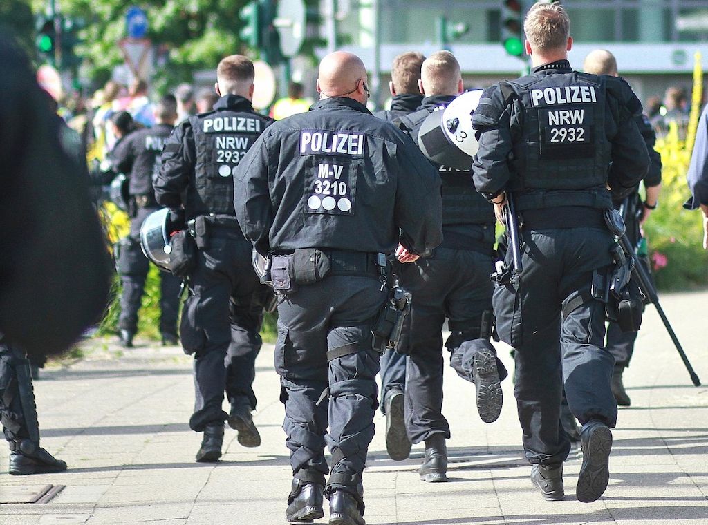 Motorradfahrer in Spandau bei Verkehrsunfall verletzt