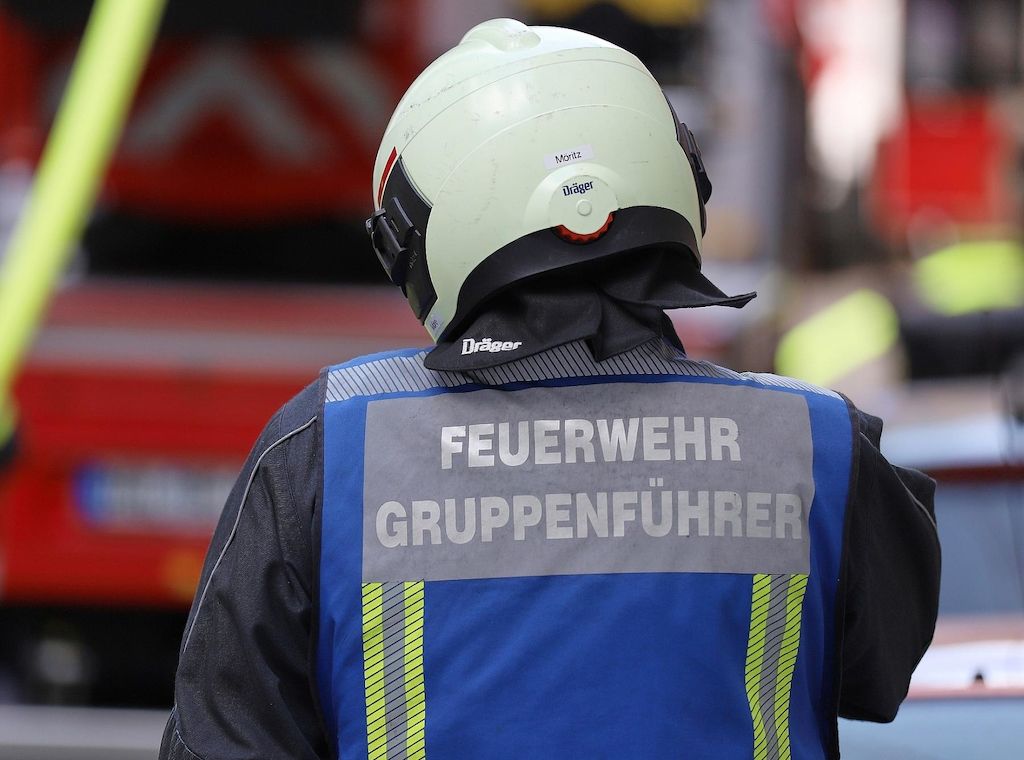 Auto in Leipzig-Heiterblick komplett ausgebrannt