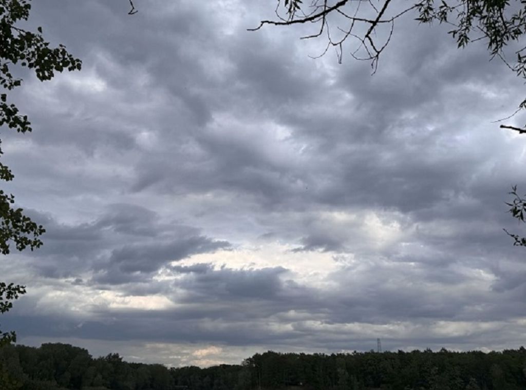 Deutsche Wetterdienst warnt vor Sturmböen und Gewittern am Pfingstsonntag