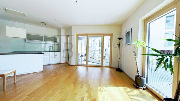 Exklusive Erdgeschosswohnung an der Donau – Modernes Wohnen mit Terrasse-Loggia