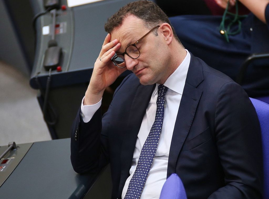 Spahn gerät in Masken-Affäre immer stärker unter Druck