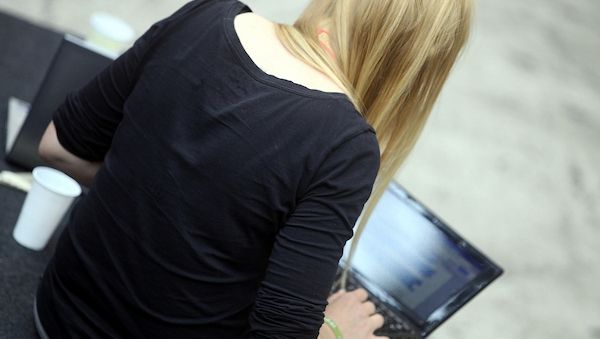 Unternehmen setzen immer stärker auf KI