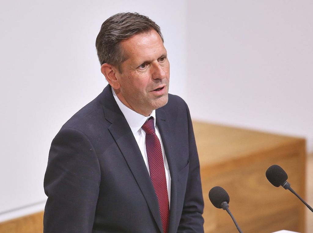 Lies sorgt sich um jüdische Einrichtungen