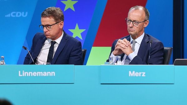 Linnemann hat sich mit Rolle außerhalb des Kabinetts arrangiert