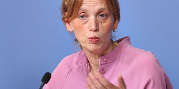 Prien für verpflichtenden Besuch von KZ-Gedenkstätten