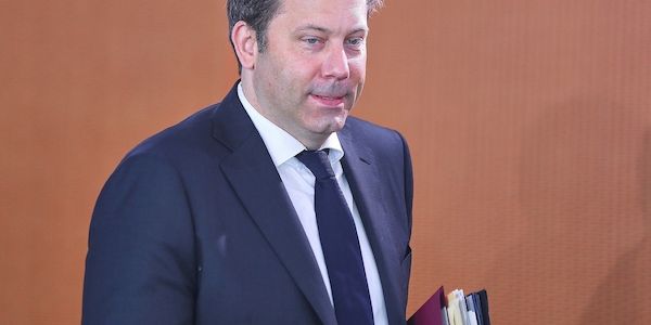 Bundeshaushalt: Grüne und Linke werfen Klingbeil Buchungstricks vor