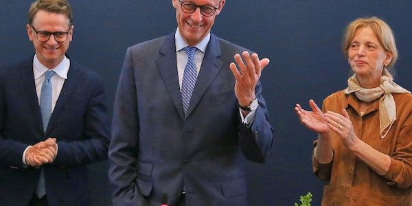 Insa: Union legt zu - SPD verliert leicht
