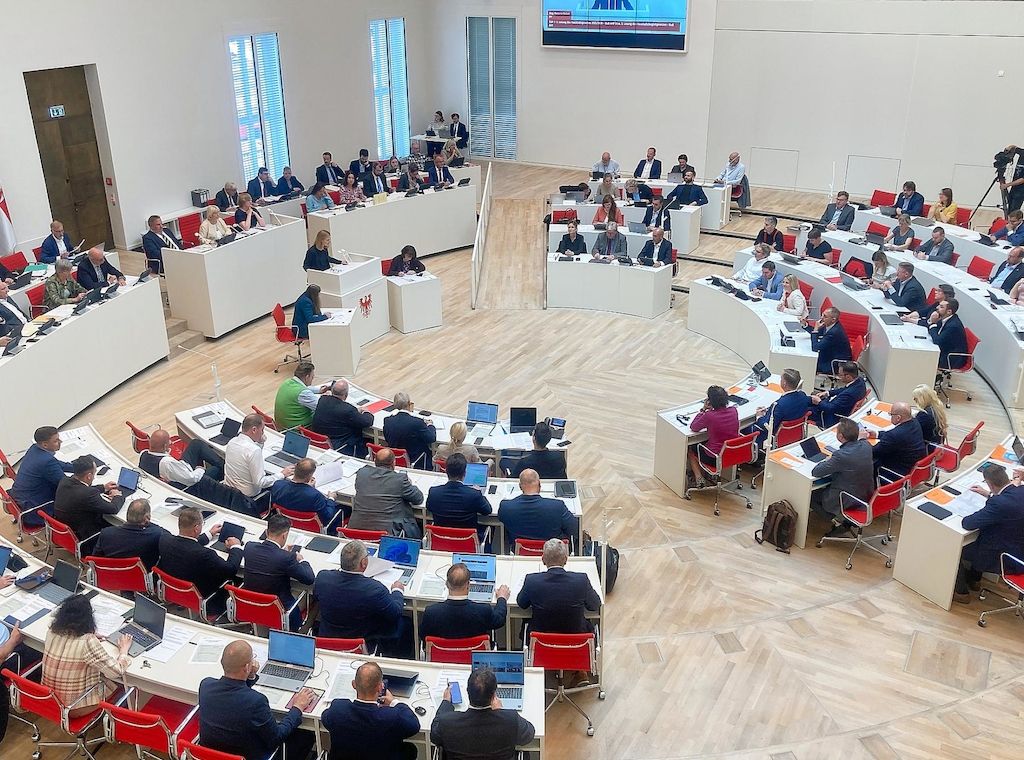 Brandenburgs Bildungsministerium plant höhere Ausgaben trotz knapperer Kassen
