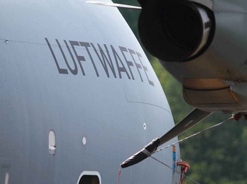 Luftwaffe fliegt deutsche Staatsbürger aus Israel aus