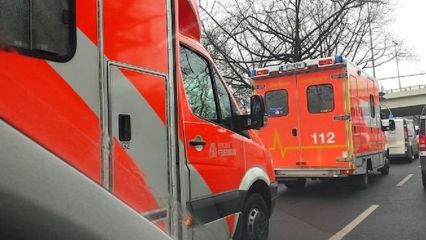 Nach Badeunfall am Groß-Glienicker See: Zwei Männer sterben im Krankenhaus