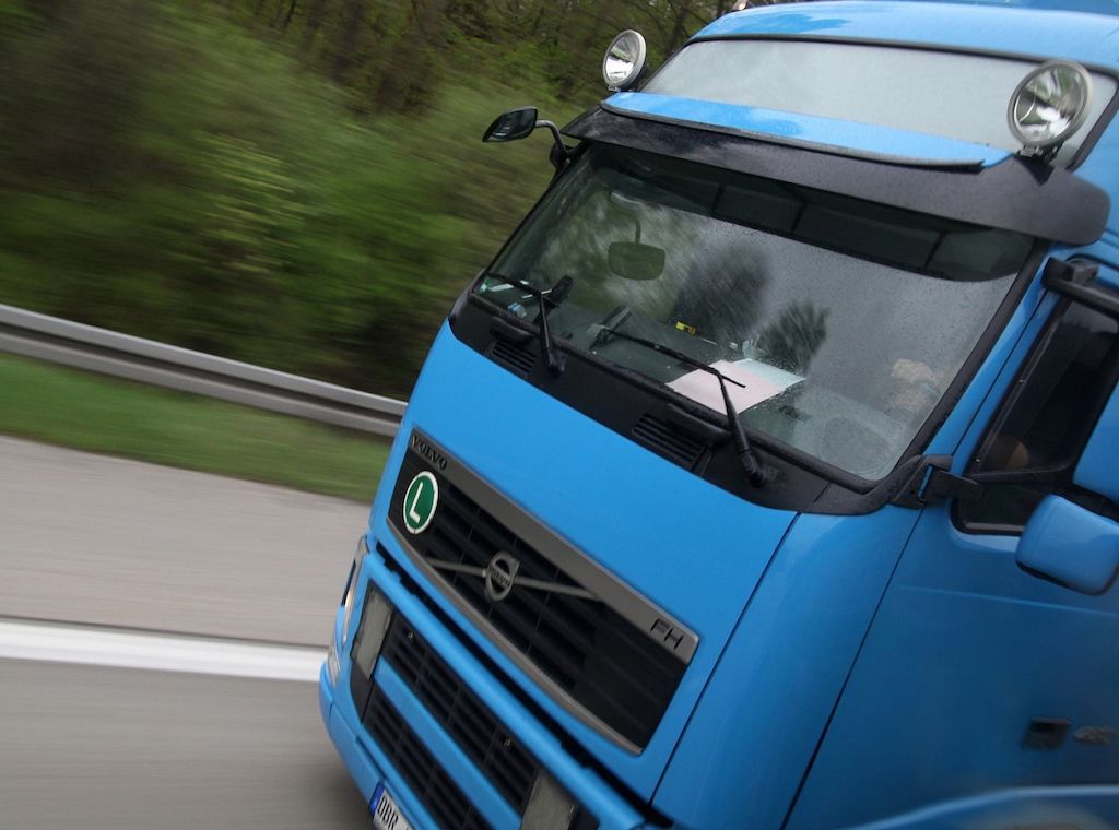 Ifo-Institut: Exporterwartungen leicht verschlechtert